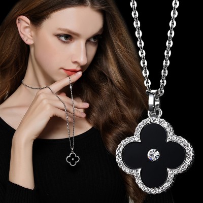Europe and the United States pose crystal long winter sweater chain necklace temperament fashion accessories pendant female all-match clover