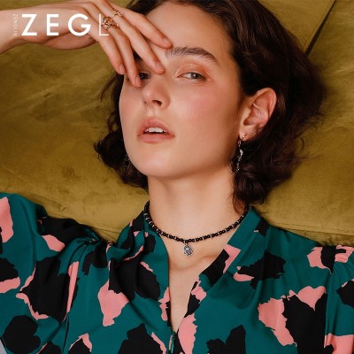 South Korea female short neck jewelry necklace clavicle paragraph Pendant Necklace neck Korean personality black chain