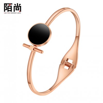 European and American fashion plated 18K rose gold bracelet female personality titanium jewelry gift money