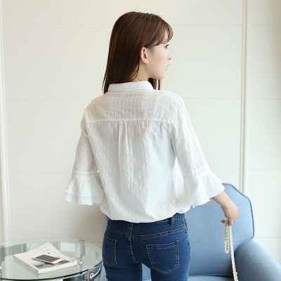  summer new trumpet sleeve white shirt sleeve seven female Korean loose stitching small fresh V collar shirt