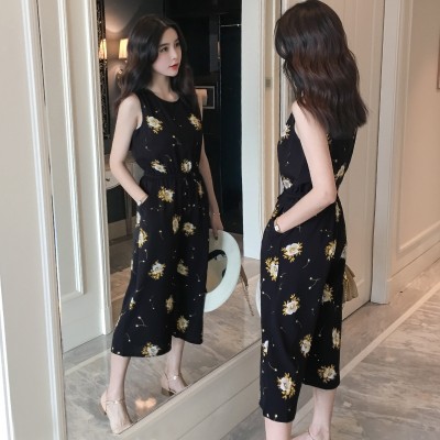 The new summer dress sleeveless Chiffon floral Jumpsuit Siamese wide leg pants nine female casual pants waist slimming