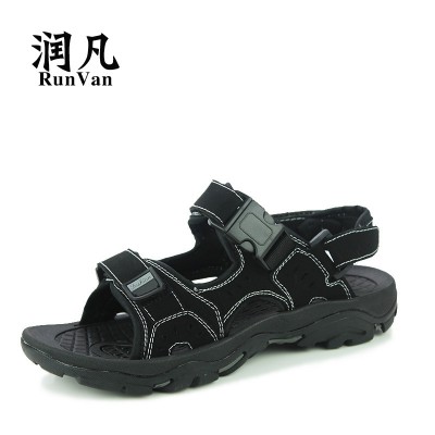 The young men's summer sandals male  new trends in Rome Korean students sports leisure beach shoes in Vietnam