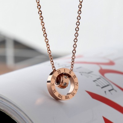 European and American fashion temperament of Rome digital diamond necklace couple 18K plated rose Jinshuanghuan ring necklace for men and women