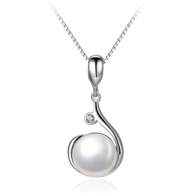Maple leaf love S925 silver necklace, female fashion pearl necklace, clavicle pendant, silver jewelry