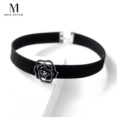 Black neck belt, clavicle necklace, short Korean girl, neck jewelry, soft collar in Europe and America
