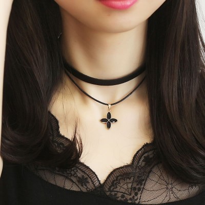 Harajuku necklace double clovers PU leather neck chain collars Han edition female clavicle short chain retro neck chain