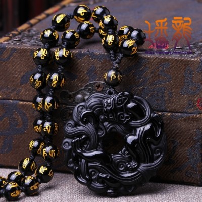 Medallion obsidian the mythical wild animal pendant Man necklace natural crystal peace buckle ornaments 2017 chicken mascot
