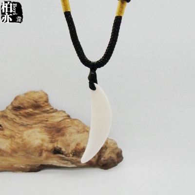 BaiYiWei spike model of bone man necklace pendant real dog Send her boyfriend amulet A birthday present