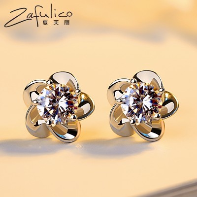 Flowers stud earrings female temperament of contracted S925 pure silver earrings south Korean students joker sweet clover earrings