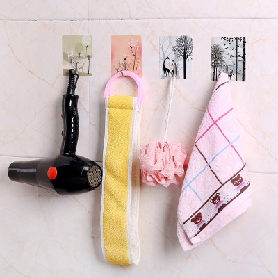 The idea of a strong hook with a sticky hook, adhesive, and the wall of a kitchen bathroom is not stuck in the wall