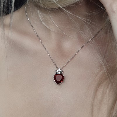 Retro korunka broskev srdce přívěšek evropské a americké módy nové klíční řetězce stříbrné náhrdelník ženské šperky