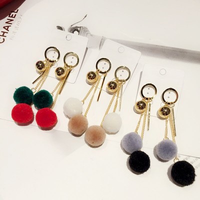 Geometrický kovový kruh s kuličkovým náhrdelníkem s barevným náhrdelníkem s malými vlasy s náušnicemi Japonská a korejská verze retro náušnic