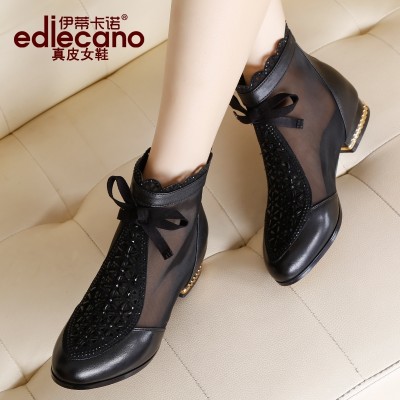 Jaro a léto nové kožené čisté boty diamantové boty s nízkým podpatkem boty dámské kožené sandály dýchatelné dámské boty ploché boty