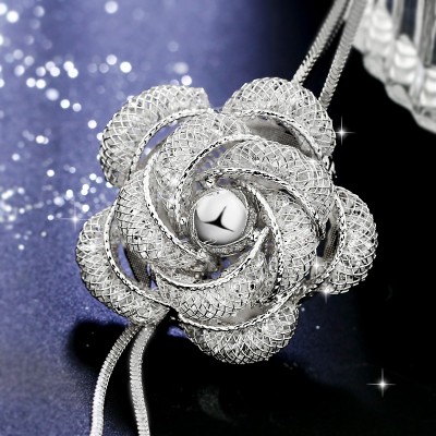 Japonsko a Jižní Korea móda divoký temperament květiny svetr řetězu dlouhý náhrdelník podzim a zimní oblečení doplňky dekorativní ozdoby