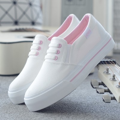 Letní ploché bílé plátno boty ženské korejské verze pedálu malé bílé boty studentské boty ležérní obuv boty divoké boty