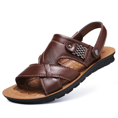 Letní pánské sandály mužské kožené plážové boty půdy nové rekreační táta středního věku velké pantofle pánské boty
