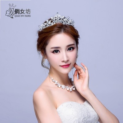 Bruden pryder artikkelen tre dekk krone koreansk håndlaget perle bryllup smykker sett kjole fortjener å utføre rollen som halskjedet