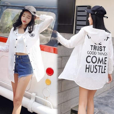  ny sommer solbeskyttelsesklær kvinne koreansk all-match i lang frakk størrelse studenter fett mm løs solkrem skjorte